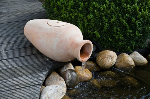 Ubbink waterornament vijver Amphora 1